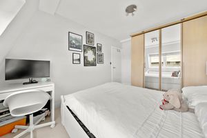 Photo 5- click for photo gallery